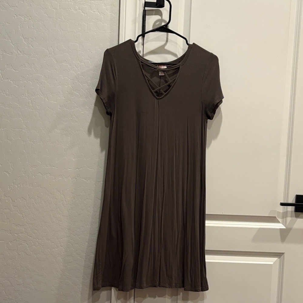 Mossimo Supply Co. Taupe Short Sleeve Top